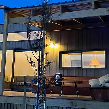 Alpine Chalet - Views, Fire-Pit, Central, Cosy วานากา ภายนอก รูปภาพ