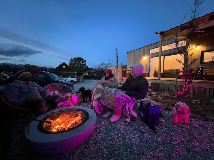 Alpine Chalet - Views, Fire-Pit, Central, Cosy วานากา ภายนอก รูปภาพ