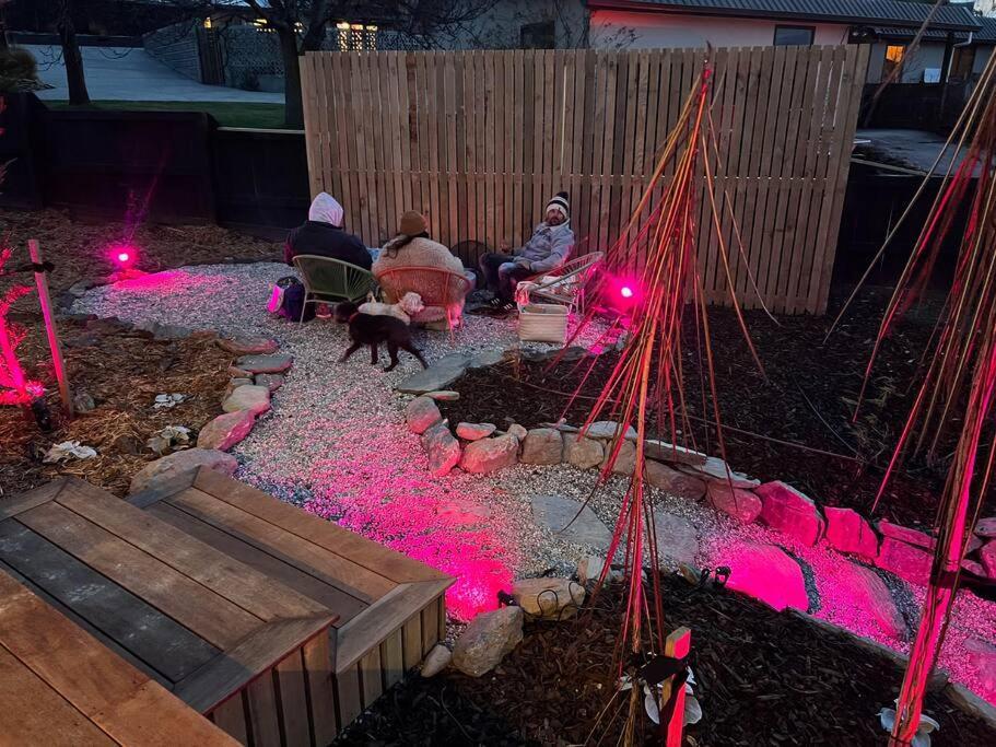 Alpine Chalet - Views, Fire-Pit, Central, Cosy วานากา ภายนอก รูปภาพ